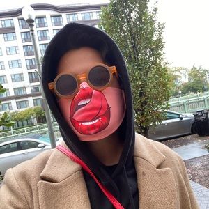 Meet your Posher, Manuel